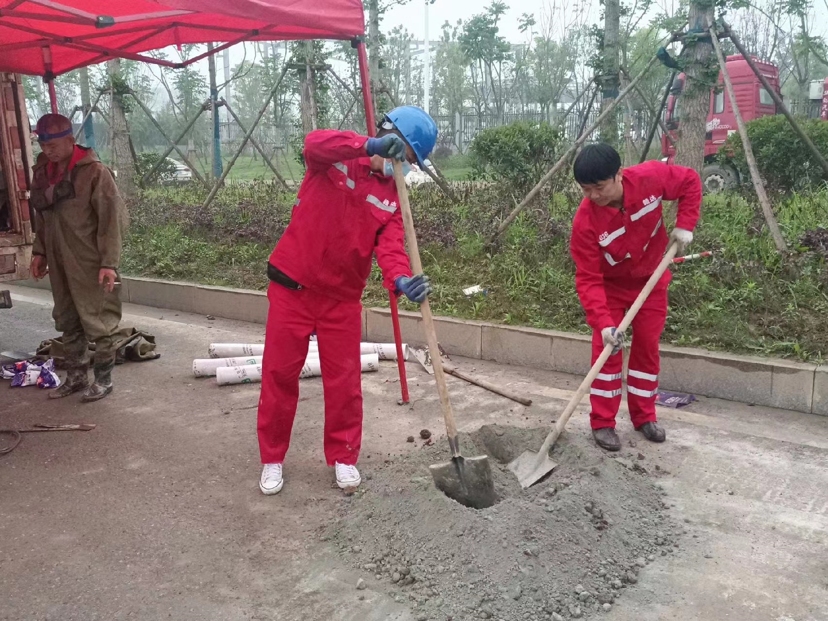新野管道疏通哪家好】及时进行市政管道清淤